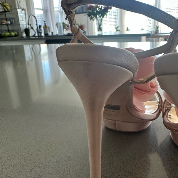 Badgley Mischka Floral Rose Silk Platform Heels - Picture 6 of 9